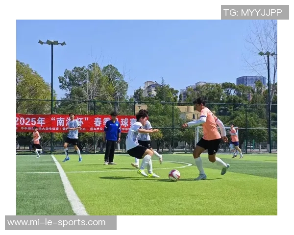 每天在足球场上奔跑的距离究竟有多少你知道吗